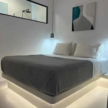 Naxos Boutique Luxury Minimalism In Apartman *