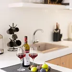 Apartamento Naxos Boutique Luxury Minimalism In *