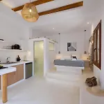 Naxos Boutique Luxury Minimalism In *